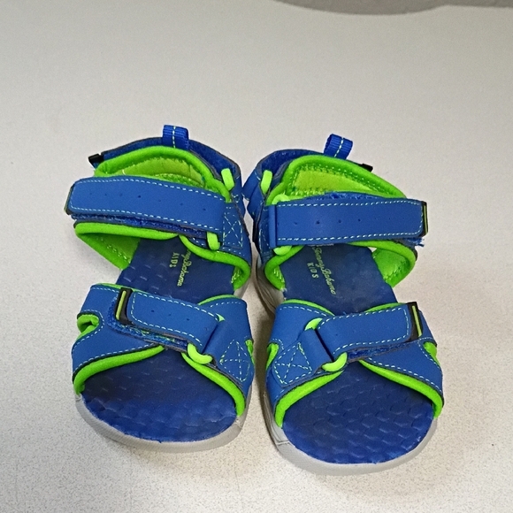 Tommy Bahama Kids Vibrant Blue and Lime Sandals - Picture 3 of 5